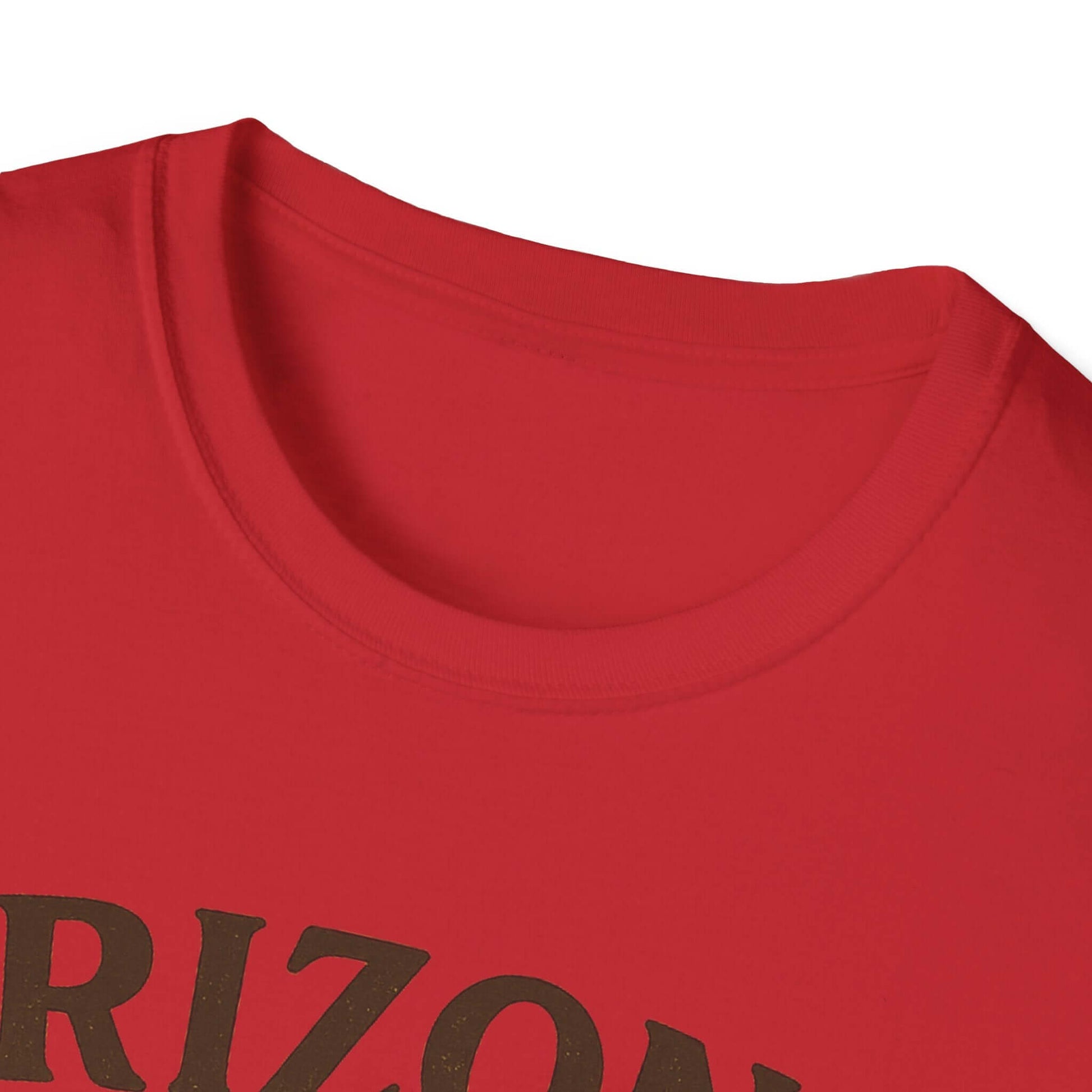 Red Arizona Sun T-Shirt, highlighting softstyle fabric and crew neck, perfect for summer outings and vacations.